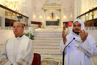 Γαλλία: Γέμισε Ιούδες η καθολική εκκλησία- Προδίδει το ποίμνιό της και το οδηγεί στην «αγκαλιά» του Ισλάμ